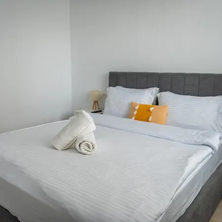 Jad - Urban Plaza - Luxury 3 Rooms & 2 Rooms Apartments Braşov Exterior foto