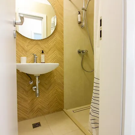 Jad - Urban Plaza - Luxury 3 Rooms & 2 Rooms Apartments Braşov Exterior foto