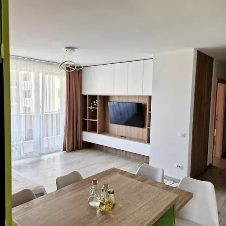 Jad - Urban Plaza - Luxury 3 Rooms & 2 Rooms Apartments Braşov Exterior foto
