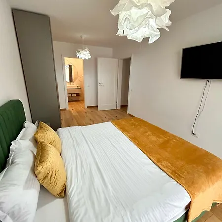 Jad - Urban Plaza - Luxury 3 Rooms & 2 Rooms Apartments Braşov Exterior foto