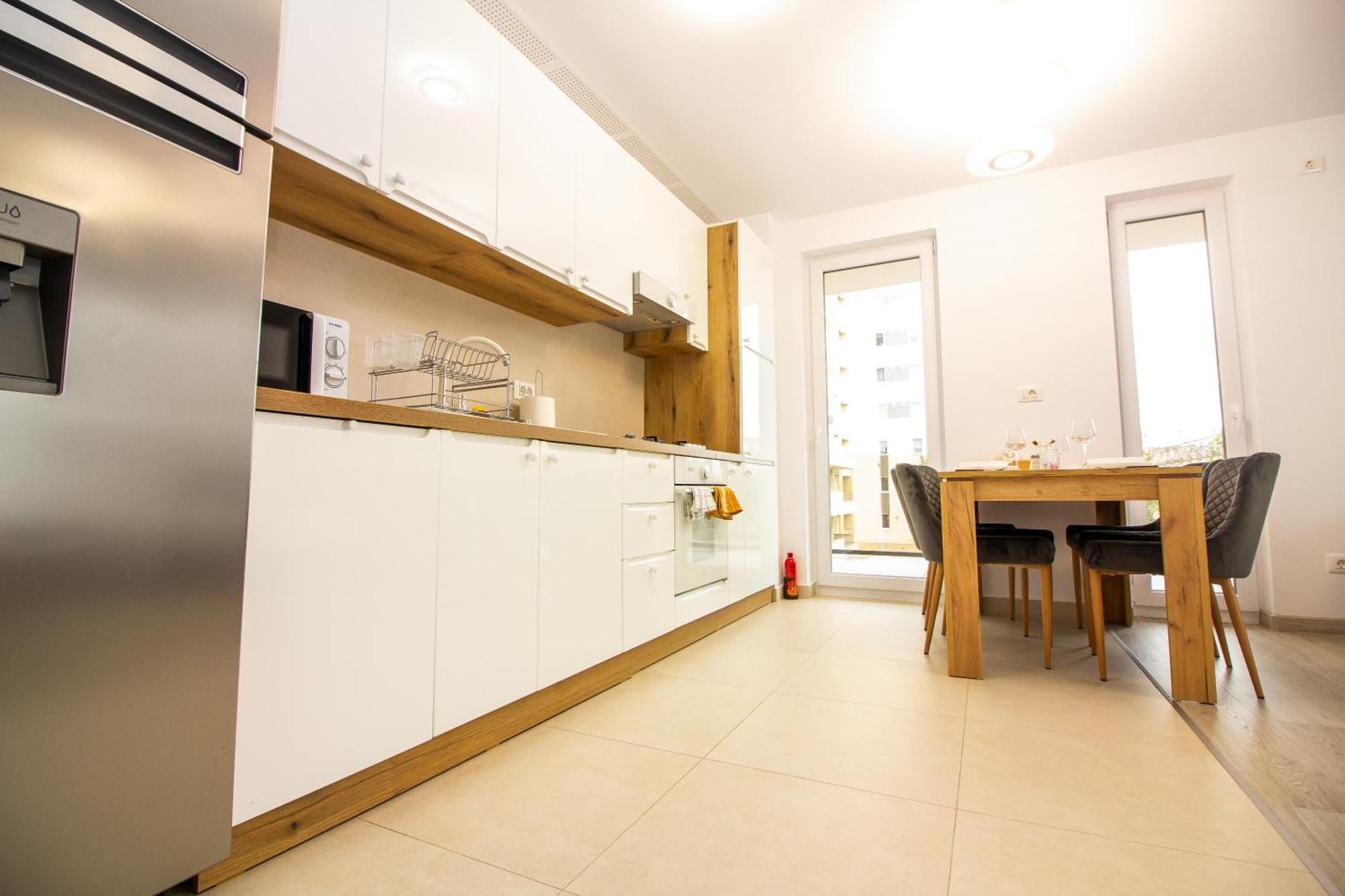 Jad - Urban Plaza - Luxury 3 Rooms & 2 Rooms Apartments Braşov