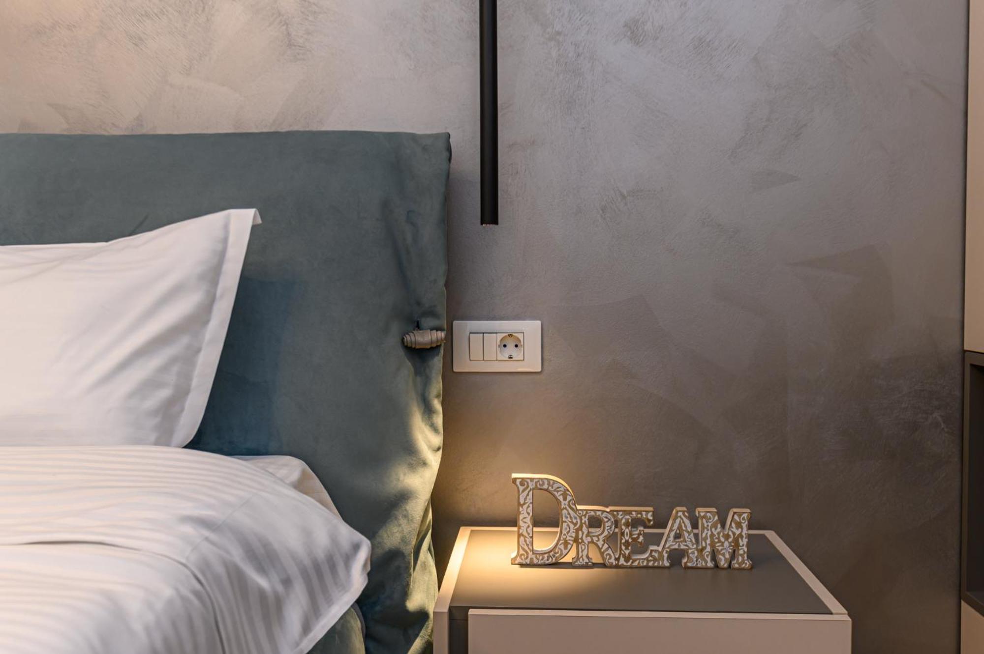 Appartement Jad - Urban Plaza - Luxury 3 Rooms & 2 Rooms Apartments